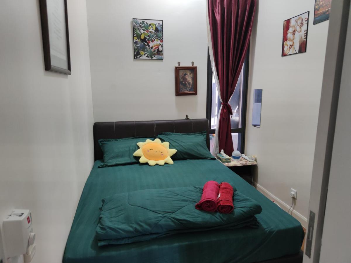 Kumkum Homestay 3 Bedroom Suite Nusajaya  Zewnętrze zdjęcie
